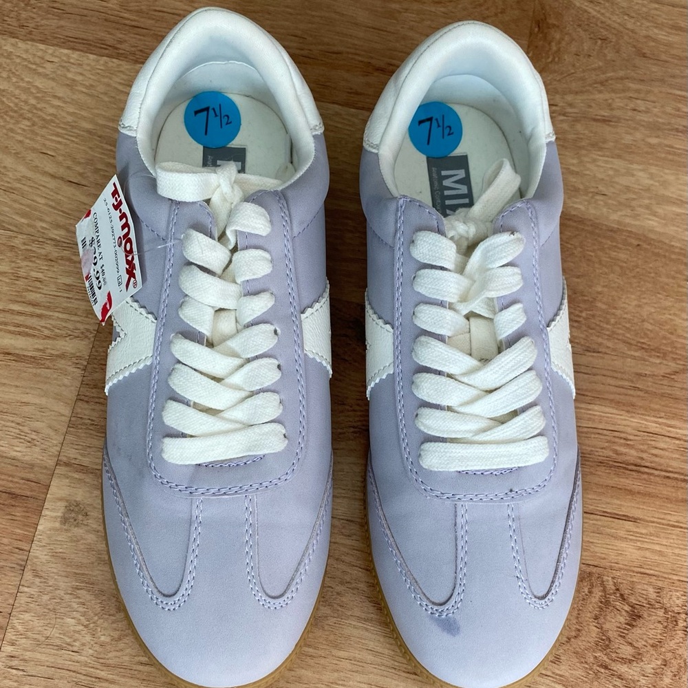 MIA Lavender and Cream Low-Top Lace-Up Sneakers